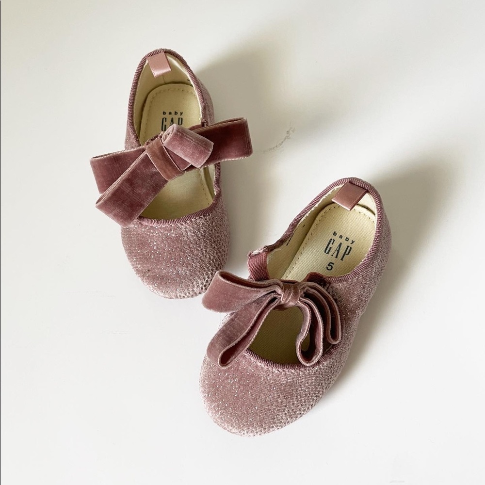 Gap Dusty Pink Velvet Bow Flats Size 5